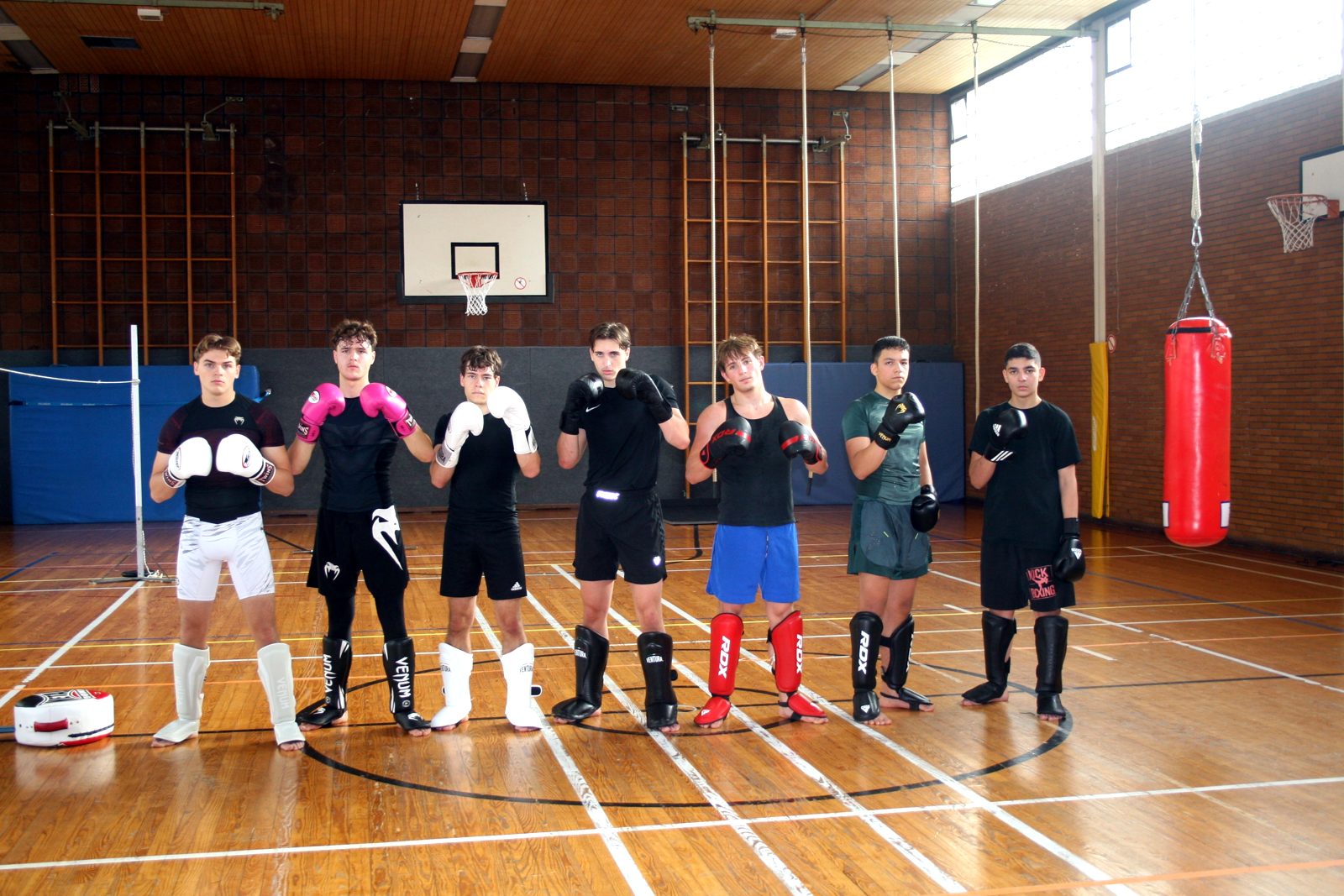 Team in Trainingsausrüstung